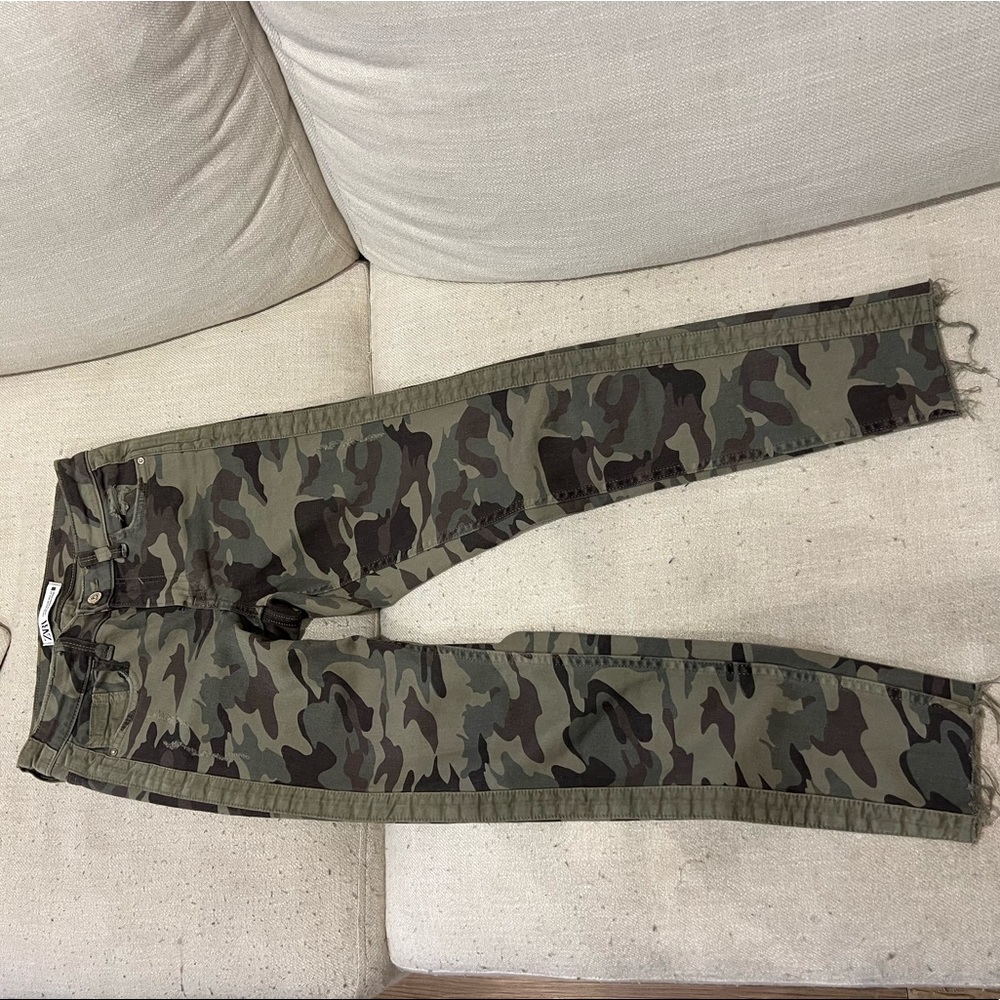 Zara Camouflaged Pants - 02